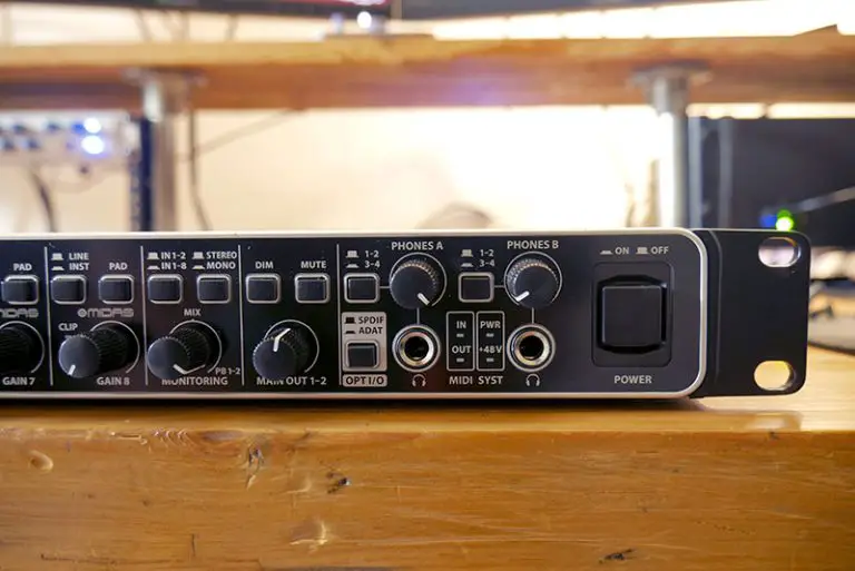 Behringer UMC1820 Audio Interface Review (with Audio Samples)