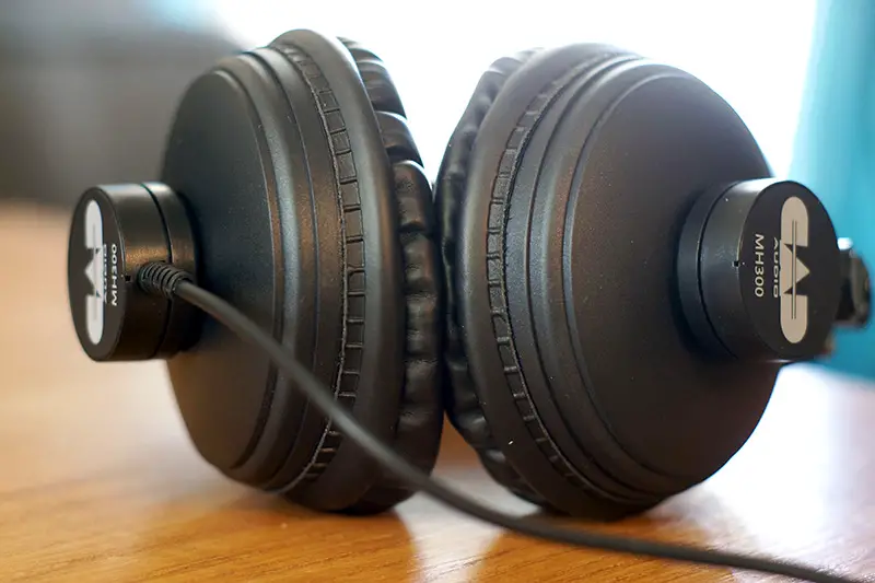 CAD MH300 Headphones