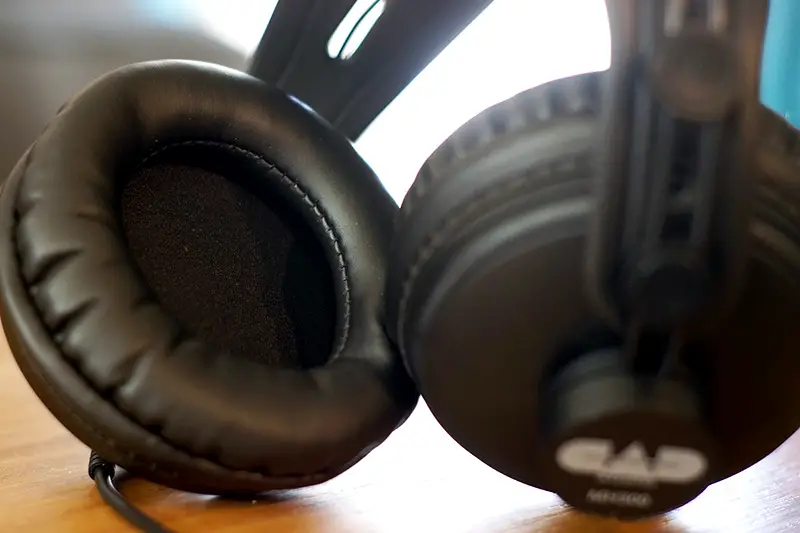 CAD MH300 Headphones