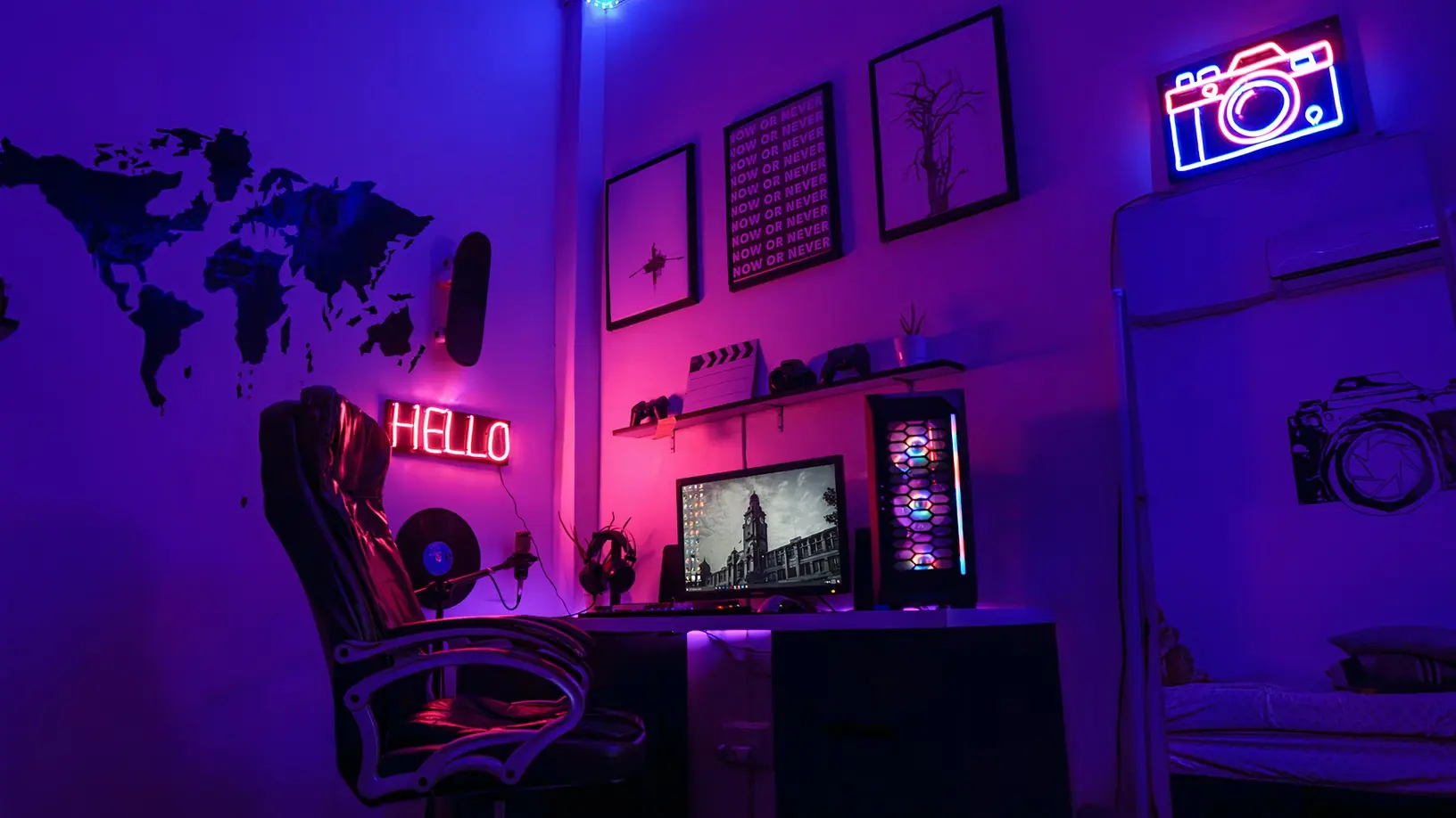 Home Recording Studio - One Computer Monitor, Blue Room Color, Black Desk Color, No Instruments