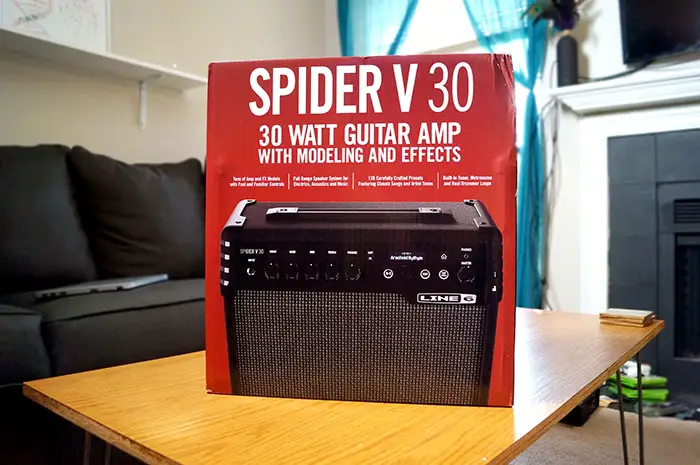 Line 6 Spider V30 Box