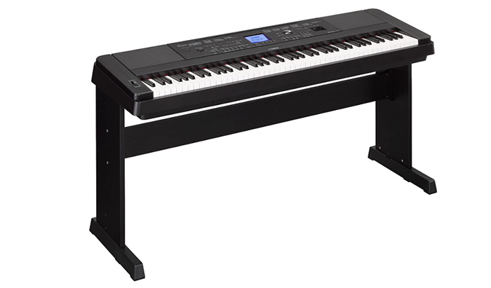 Yamaha DGX660B 88-Key Weighted Digital Piano